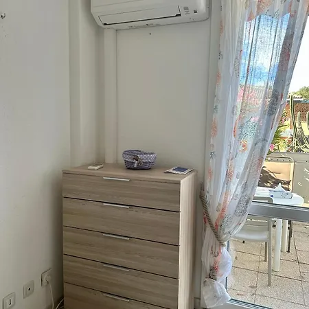 Joli Avec Terrasse Apartment *